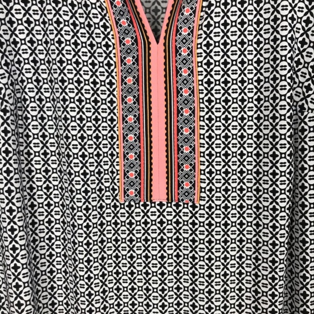 Beige by ECI medium 3/4 sleeve floral dress - Picture 4 of 8